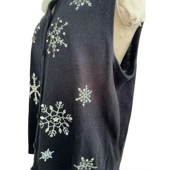 Merry & Bright Womens SweaterVest Sweater Snowflake Black/White Furry Collar XL - Picture 6 of 6